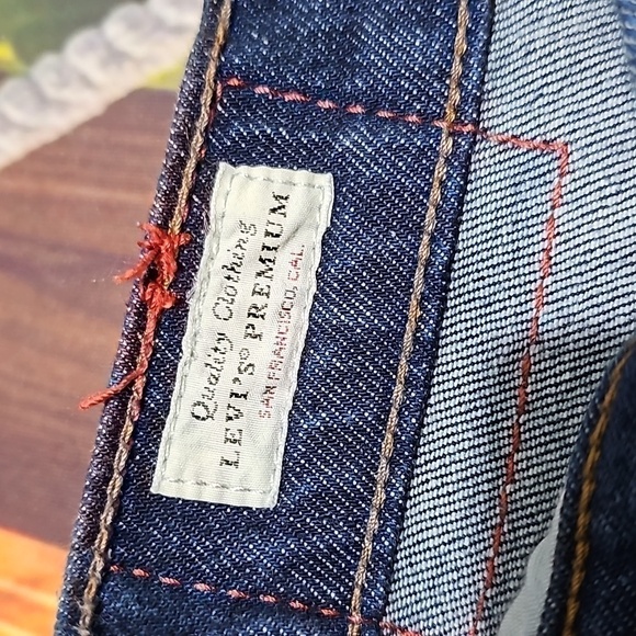 Levi's Premium Engineered Red Label Cropped Jeans Size 27 - Picture 3 of 8